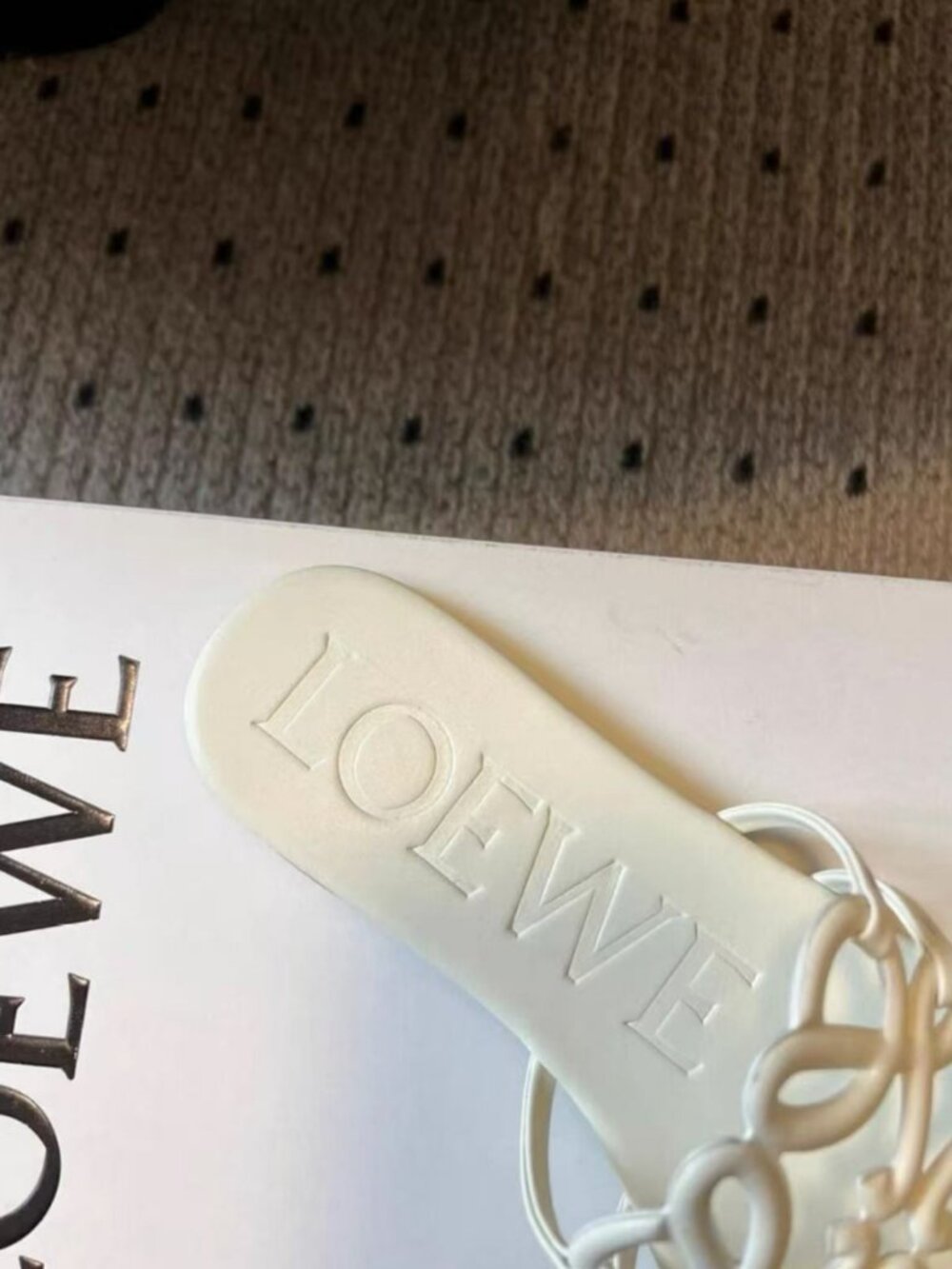 Loewe White Anagram Cutout Leather Slide Flat Sandals - Picture 8 of 8